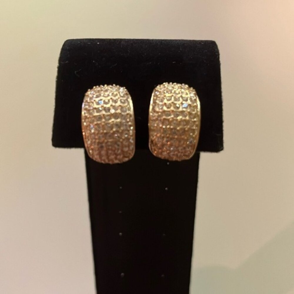 ✨💛 Vintage Gold-Tone Rhinestone Cuff Clip-On Earrings